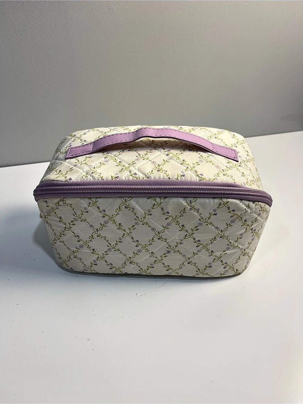 The Vintage Cosmetic Company Quilted Floral Cosmetic Bag in Cream & Purple